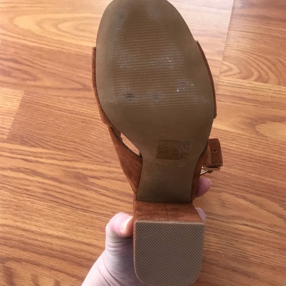 Aldo Suede Heels - Picture 5 of 7